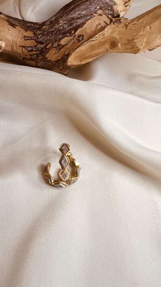 Baklava Desen Zirkon Taşlı Gümüş Küpe