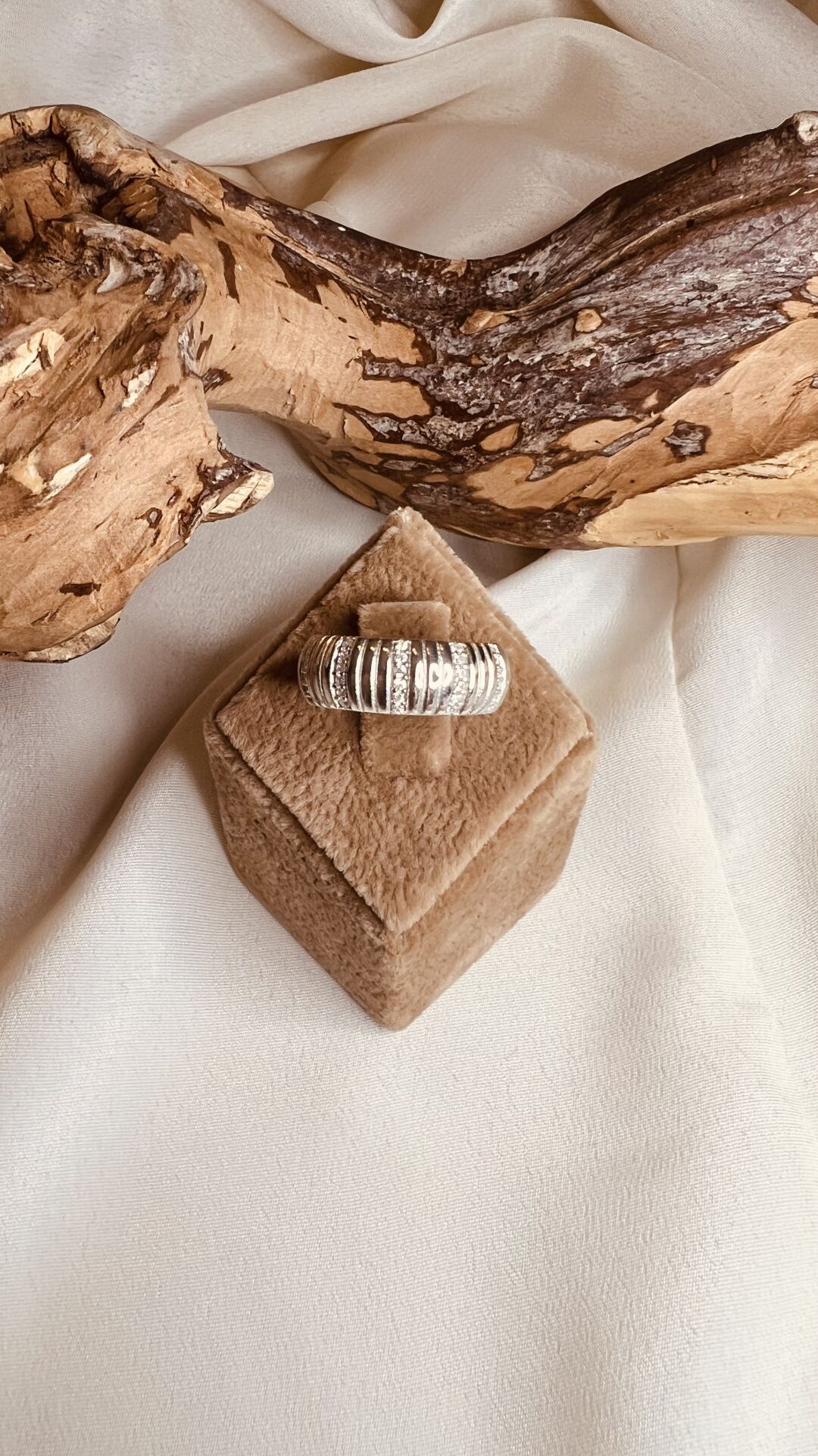 Swarovski Taşlı 925 Ayar Gümüş Yüzük