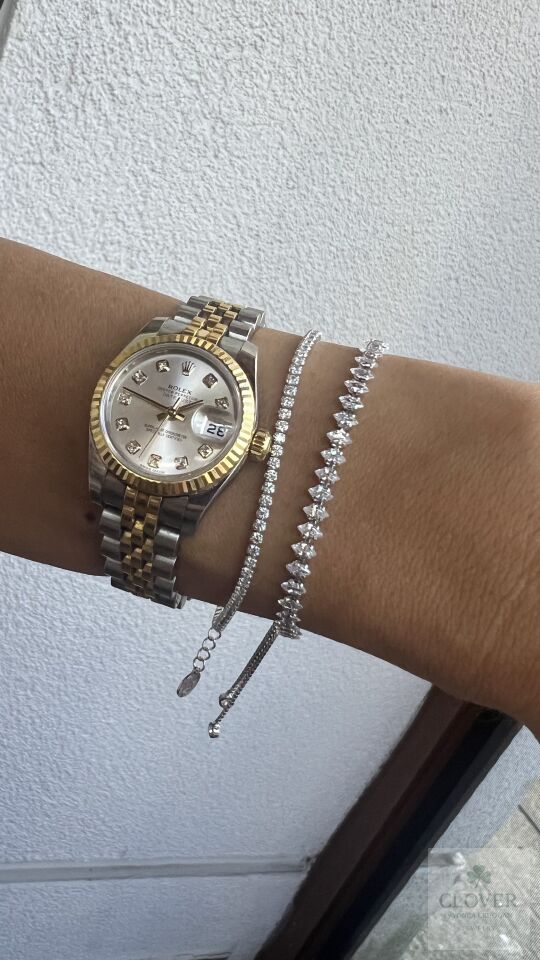 Asansörlü Markiz Kesim Beyaz Taş bileklik