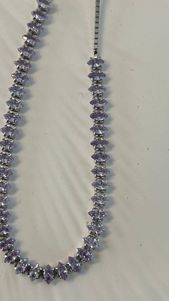 Asansörlü Markiz Kesim Beyaz Taş bileklik