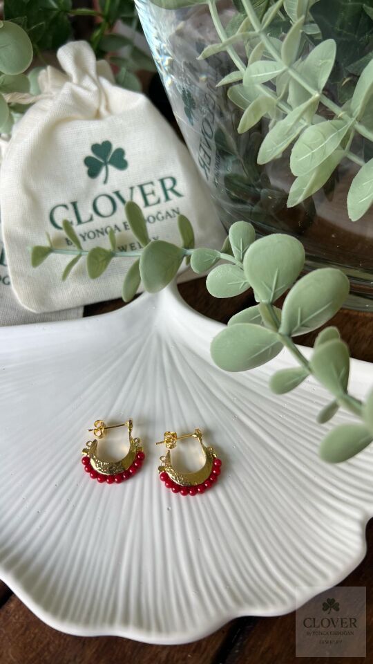 Kırmızı Mercan Gümüş Küpe